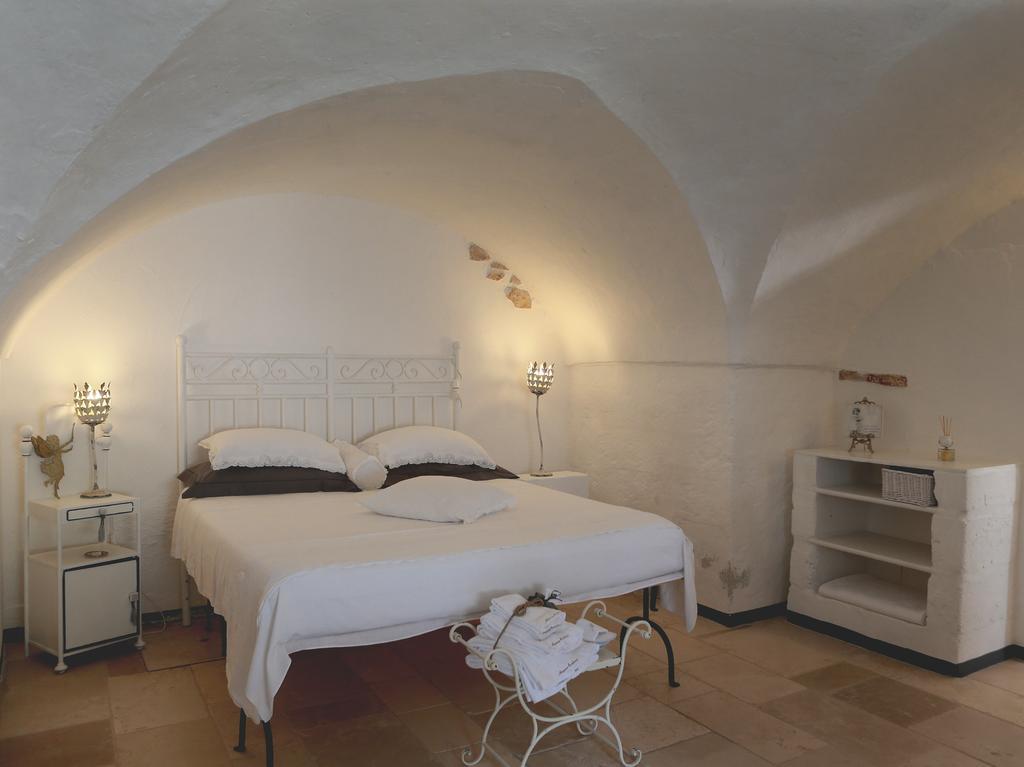 Masseria Eccellenza Pezze Di Greco Zewnętrze zdjęcie